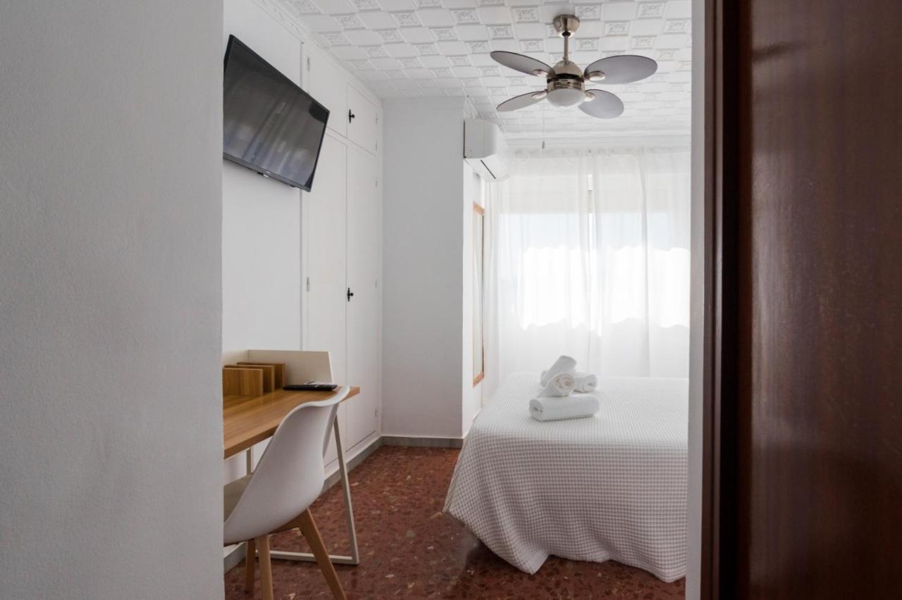 Hostal Hs Puerto Lumbreras بويرتو لوبريراس المظهر الخارجي الصورة