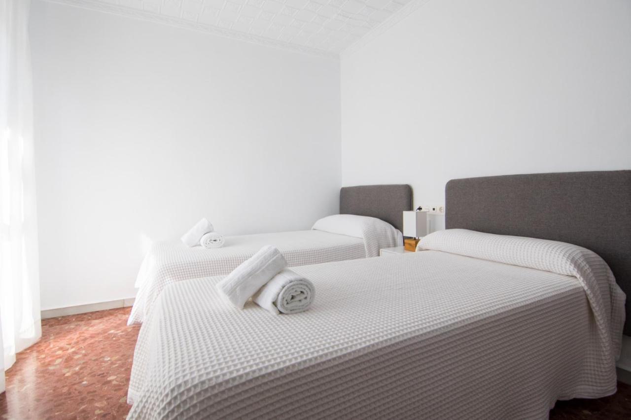 Hostal Hs Puerto Lumbreras بويرتو لوبريراس المظهر الخارجي الصورة